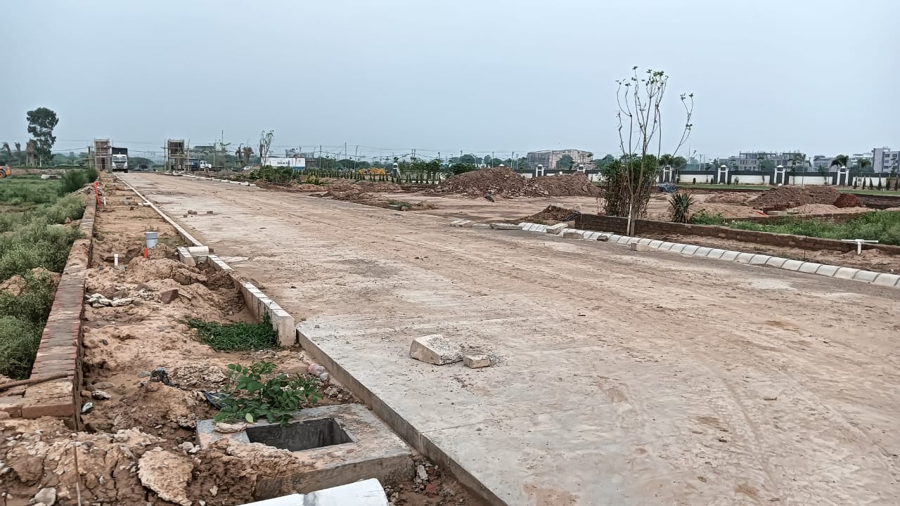Plot For Sale in Panchkula Urban Estate