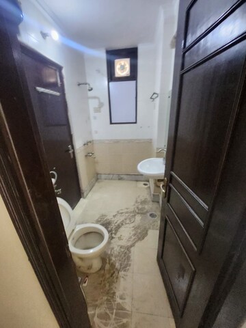Attached Bathroom in 3 BHK Builder Floor at Saket – for Rent