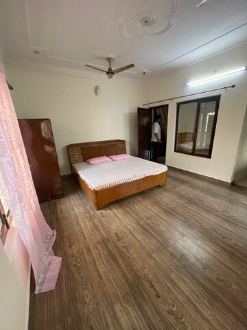 Bedroom in 3 BHK Builder Floor at Sahastradhara Road – for Rent