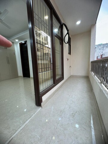 Balcony in 3 BHK Builder Floor at Palm Residency Chhatarpur, Chattarpur – for Rent