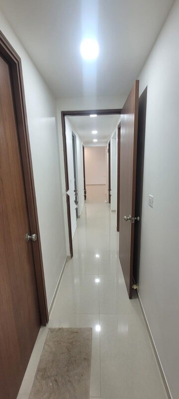  3 BHK Apartment at Kalpataru Immensa, Kolshet Road – for Rent