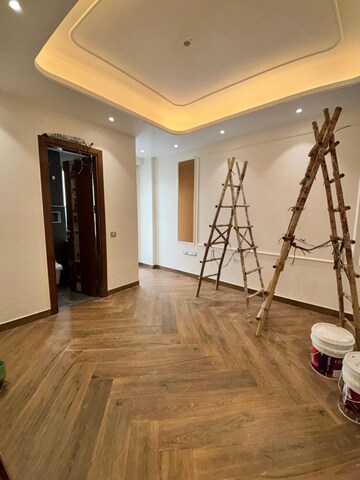 Room in 3 BHK Apartment at CS Roseate 63, Sector 63a – for Sale