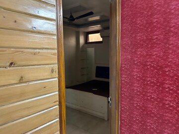 Furnished Amenities in 3 BHK Builder Floor at Canal Road – for Rent