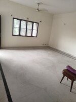 2 BHK 200 Sq.Mt. Builder Floor in RWA Apartments Sector 92