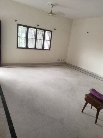 2 BHK Builder Floor For Rent in RWA Apartments Sector 92, Sector 92
