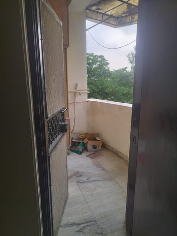 Balcony in 2 BHK Builder Floor at RWA Apartments Sector 92, Sector 92 – for Rent