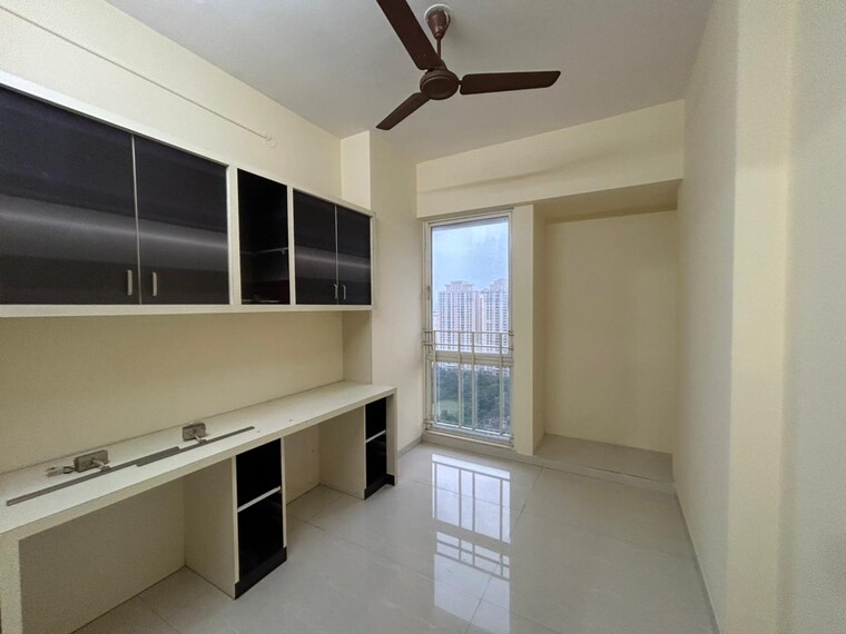 Kitchen, vijay-orovia 3 Bedroom 869 Sq.Ft. Apartment In Ghodbunder Road Thane 9193135