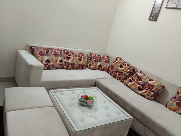Living Room, patiala road 3 Bedroom 1800 Sq.Ft. Apartment In Patiala Road Zirakpur 9193160