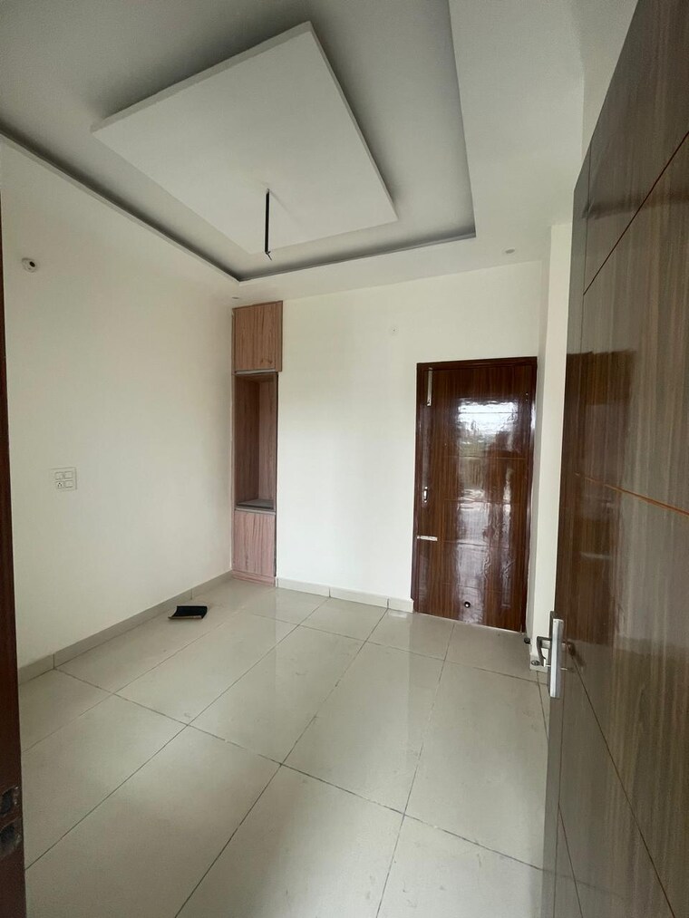 Room, patiala road 3 Bedroom 1560 Sq.Ft. Independent House In Patiala Road Zirakpur 9193172