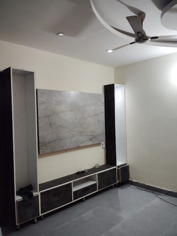 Room in 3 BHK Independent House at Patiala Road – for Rent
