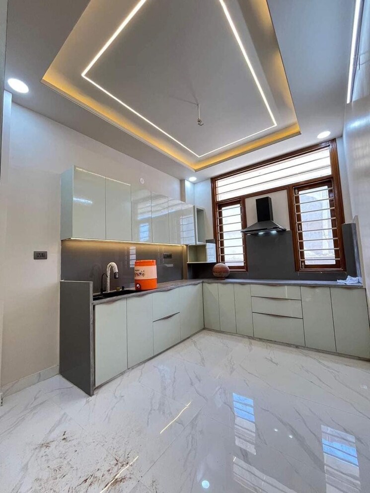 Kitchen, rajat vihar 2.5 Bedroom 1750 Sq.Ft. Independent House In Rajat Vihar Noida 9193178