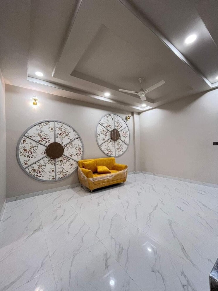 undefined, rajat vihar 2.5 Bedroom 1750 Sq.Ft. Independent House In Rajat Vihar Noida 9193178