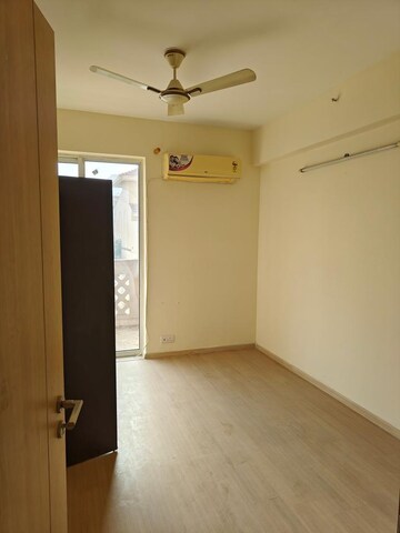 3 BHK Apartment For Rent in DLF New Town Heights II, Sector 86