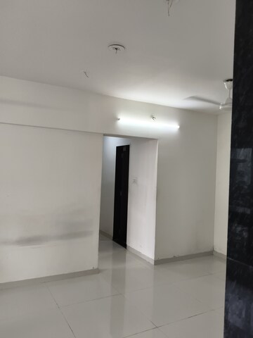 Room in 2 BHK Apartment at Vile Parle East – for Rent