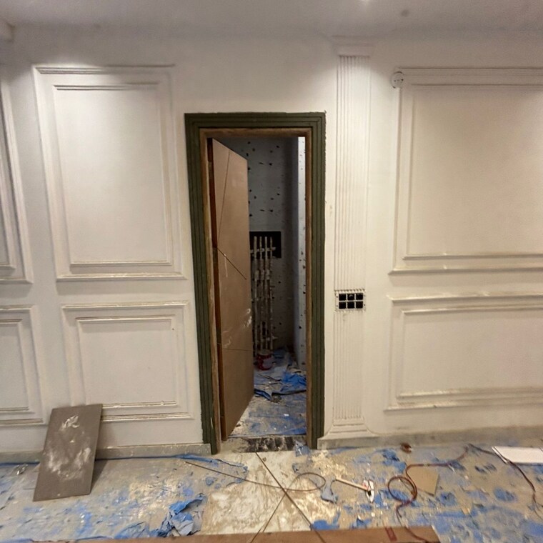 Room, new industrial township 3 4 Bedroom 1200 Sq.Ft. Builder Floor In New Industrial Township 3 Faridabad 9193262