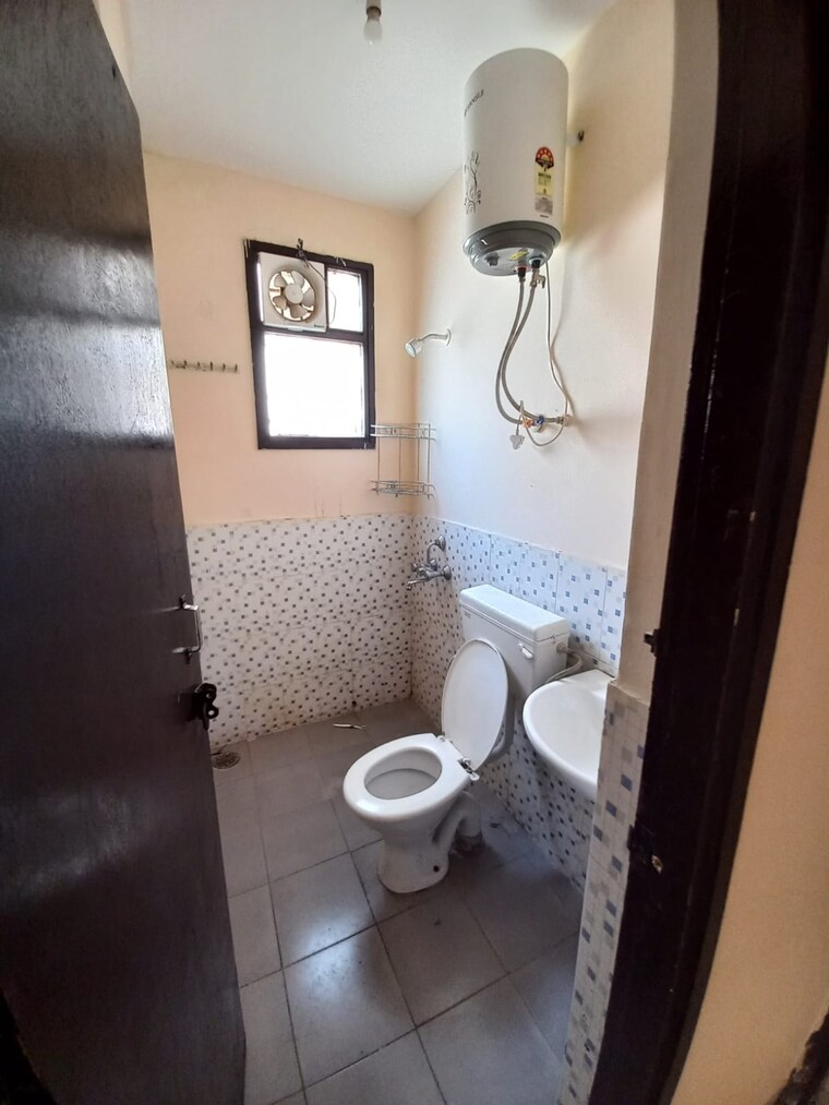 Bathroom, apex-our-homes 2 Bedroom 600 Sq.Ft. Apartment In Sector 37c Gurgaon 9193236