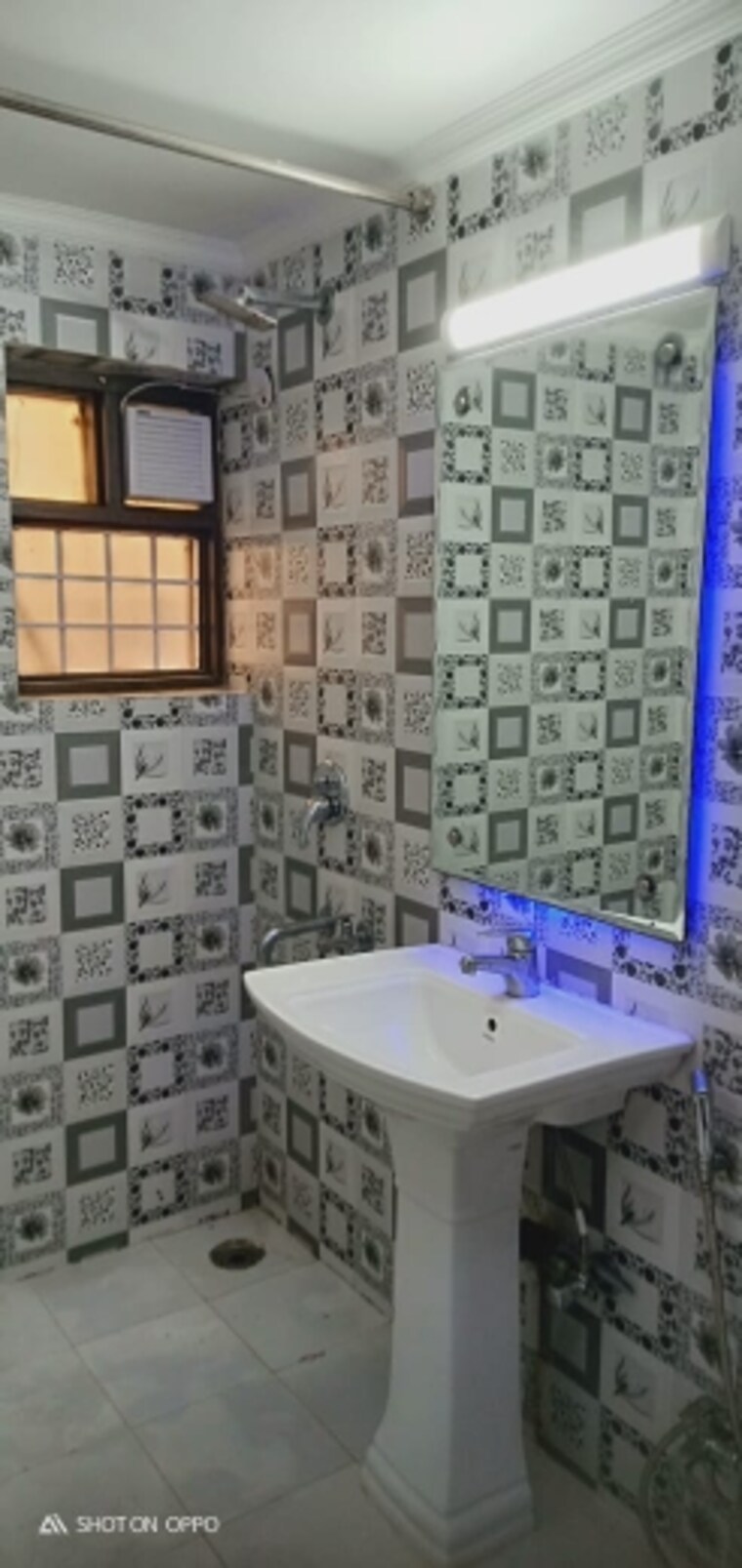 Bathroom, dda-rosewood-apartments 3 Bedroom 1700 Sq.Ft. Apartment In Vasant Kunj Delhi 9193366