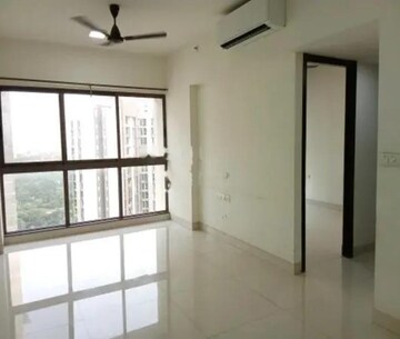 Room in 2 BHK Apartment at Lodha Casa Viva, Majiwada – for Rent