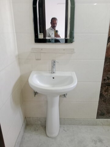 Bathroom in 2.5 BHK Builder Floor at Huda – for Rent