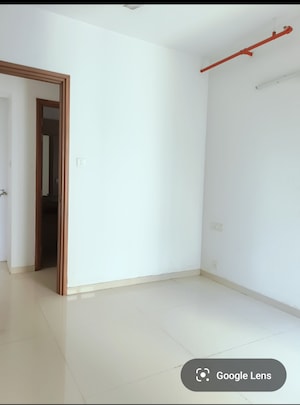 Room in 2 BHK Apartment at Kalpataru Parkcity Sunrise B, Kolshet Road – for Sale