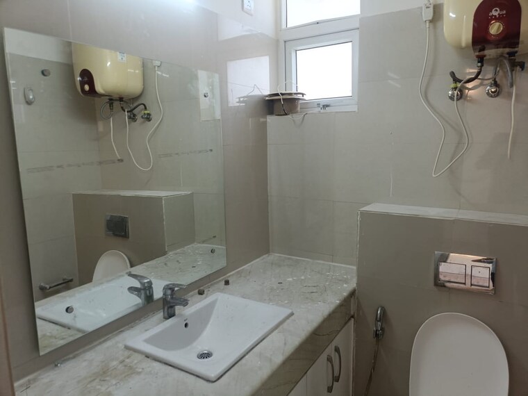 Bathroom, unitech-fresco 3 Bedroom 1662 Sq.Ft. Apartment In Sector 50 Gurgaon 9193305