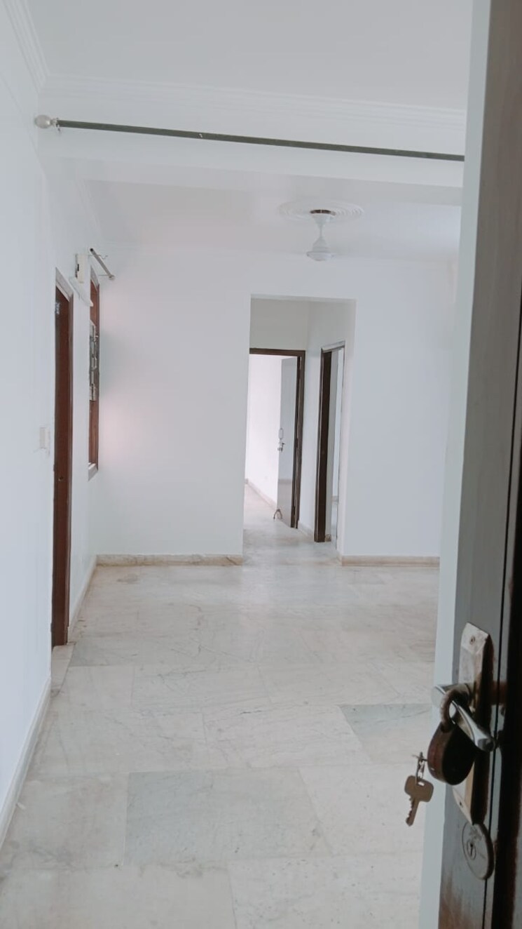 Room, palam 3 Bedroom 1500 Sq.Ft. Apartment In Palam Delhi 9193335