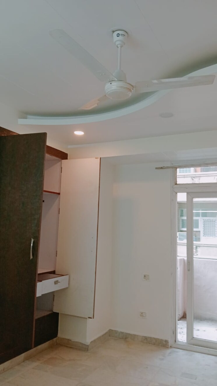 undefined, palam 3 Bedroom 1500 Sq.Ft. Apartment In Palam Delhi 9193335