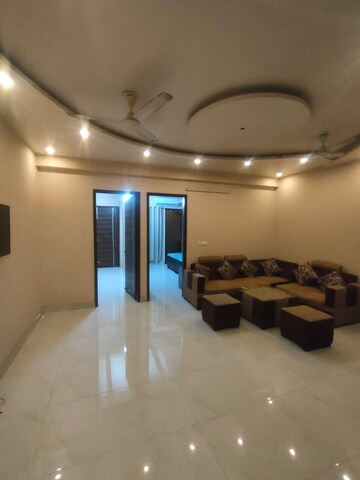 Living Room in 3 BHK Apartment at Sunshine Enclave, Vip Road – for Rent