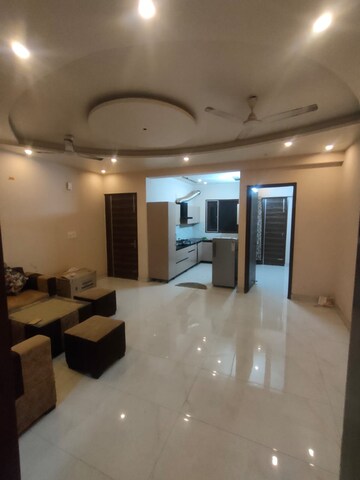 Living Room in 3 BHK Apartment at Sunshine Enclave, Vip Road – for Rent