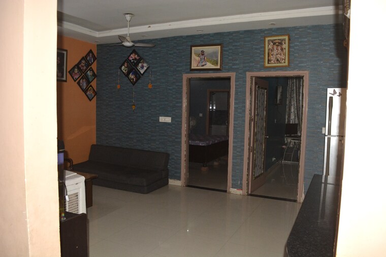 Living Room, pir machalla 3 Bedroom 1200 Sq.Ft. Apartment In Pir Machalla Zirakpur 9193355