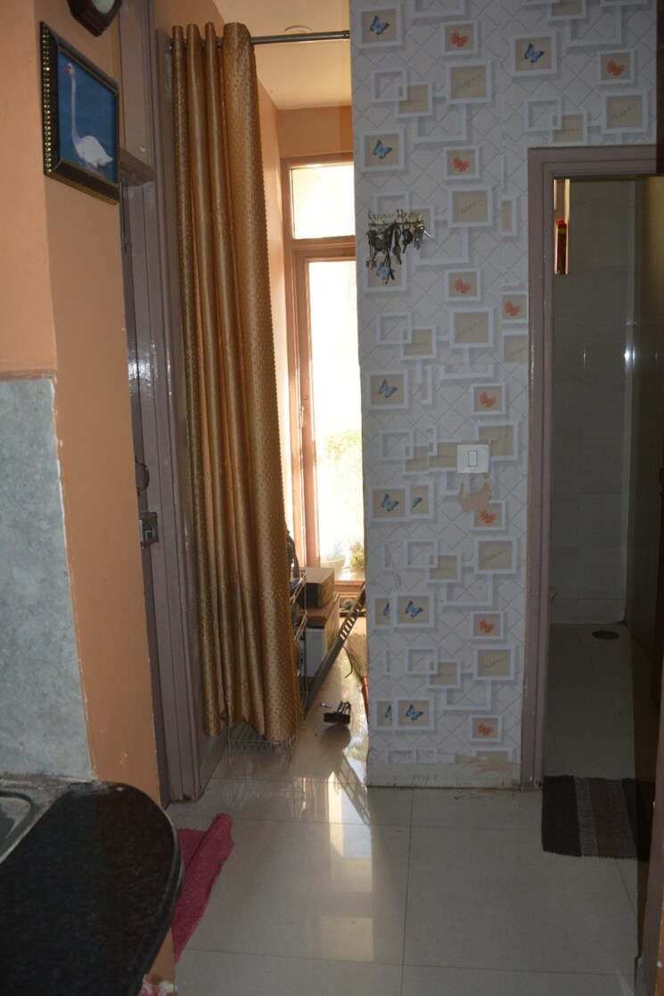 Bathroom, pir machalla 3 Bedroom 1200 Sq.Ft. Apartment In Pir Machalla Zirakpur 9193397