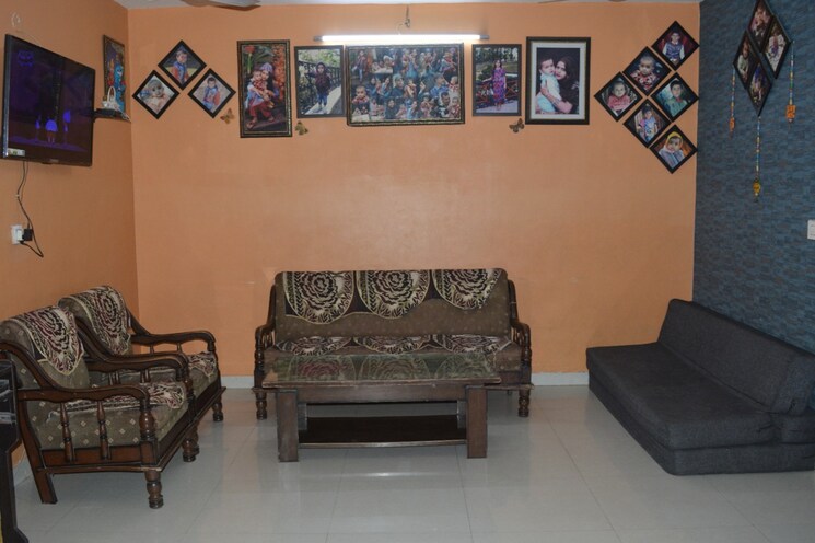 Living Room, pir machalla 3 Bedroom 1200 Sq.Ft. Apartment In Pir Machalla Zirakpur 9193397