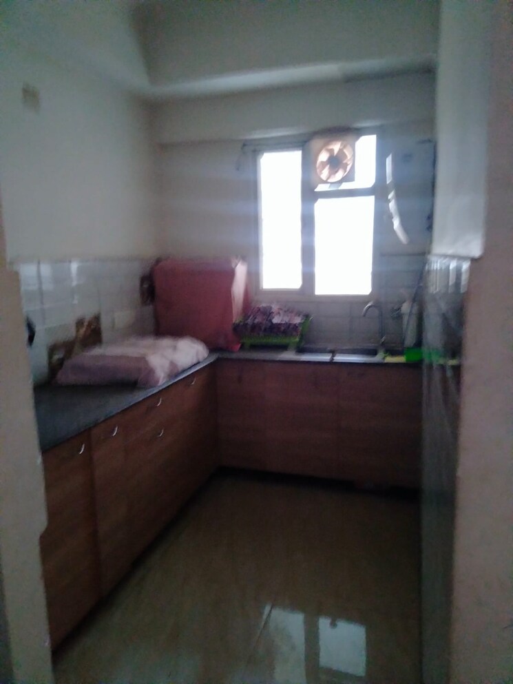 Bathroom, supertech-czar-suites 2 Bedroom 870 Sq.Ft. Apartment In Omicron I Greater Noida Greater Noida 9193402