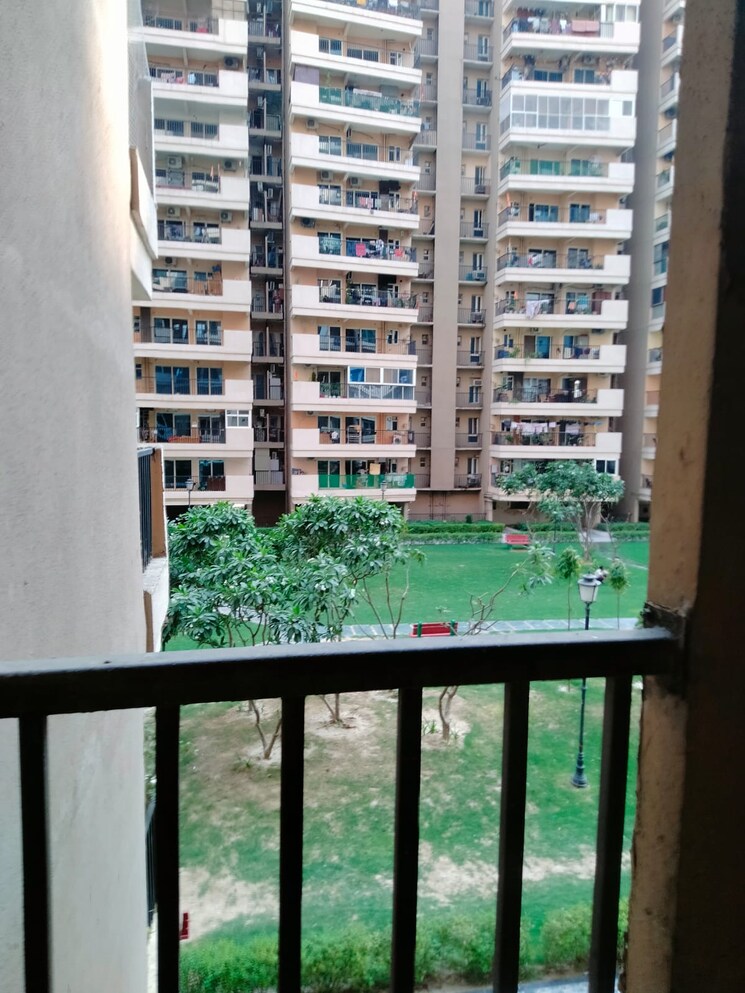 Exterior View, supertech-czar-suites 2 Bedroom 870 Sq.Ft. Apartment In Omicron I Greater Noida Greater Noida 9193402