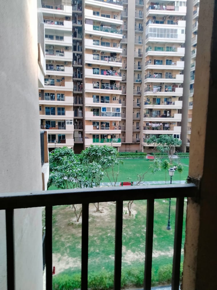 Exterior View, supertech-czar-suites 2 Bedroom 870 Sq.Ft. Apartment In Omicron I Greater Noida Greater Noida 9193402