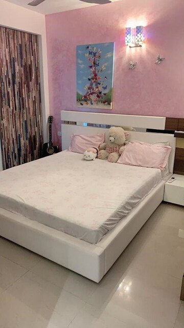 Bedroom in 1 RK Apartment at Karol Bagh – for Rent