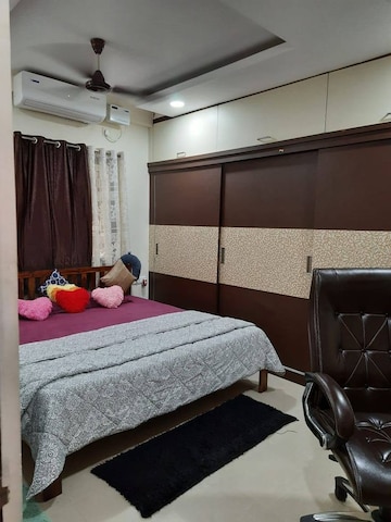 Bedroom in 1 RK Apartment at Karol Bagh – for Rent