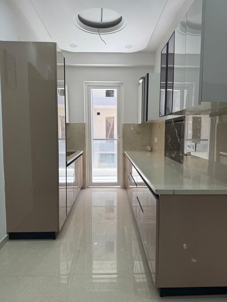 Kitchen, vip road 3 Bedroom 1500 Sq.Ft. Apartment In Vip Road Zirakpur 9193581