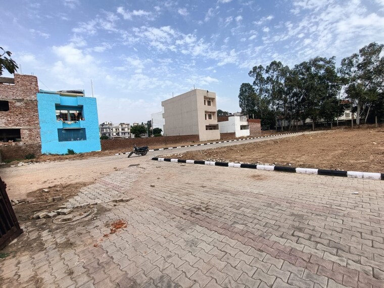 Exterior View, vip road  100 Sq.Yd. Plot In Vip Road Zirakpur 9193597