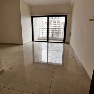 Room in 3 BHK Apartment at Duville Riverdale Residences, Santipur – for Rent