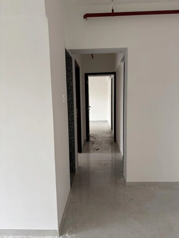 Room in 2 BHK Apartment at Vaibhavlaxmi Queens Avenue, Chembur – for Rent