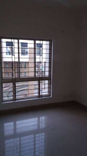 Room in 2 BHK Apartment at Deeshari Megacity Phase II, Rajpur Chowhati – for Sale