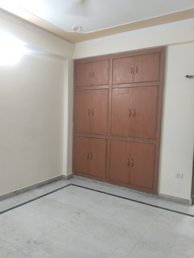 Room, gomti nagar 2.5 Bedroom 1600 Sq.Ft. Builder Floor In Gomti Nagar Lucknow 9193722