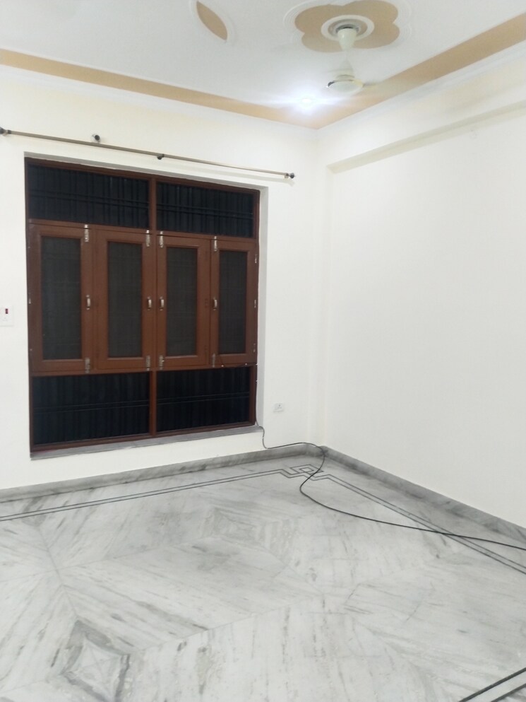 Room, gomti nagar 2.5 Bedroom 1600 Sq.Ft. Builder Floor In Gomti Nagar Lucknow 9193722