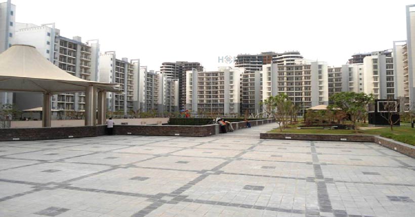 3 BHK + Pooja Room,Servant Room,Study Room Apartment For Rent in Omaxe Grand