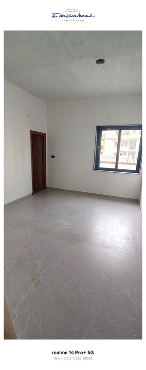 Room in 4 BHK Apartment at Hafeezpet – for Sale