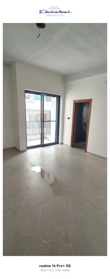 Room in 4 BHK Apartment at Hafeezpet – for Sale