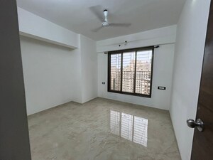 Room in 2.5 BHK Apartment at Madhav Palacia, Ghodbunder Road – for Sale
