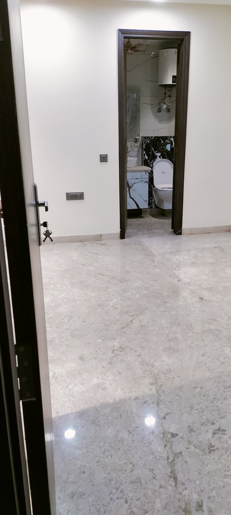 Room, rwa-ba-block-ashok-vihar 3.5 Bedroom 1800 Sq.Ft. Apartment In Ashok Vihar Delhi 9193749