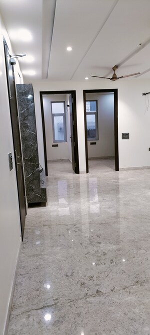 Room in 3.5 BHK Apartment at RWA BA Block Ashok Vihar, Ashok Vihar – for Sale